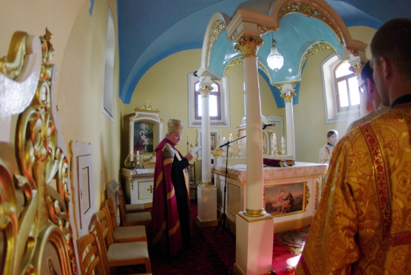 Posviacka obnoveného gréckokatolíckeho chrámu, oltára a ikonosta